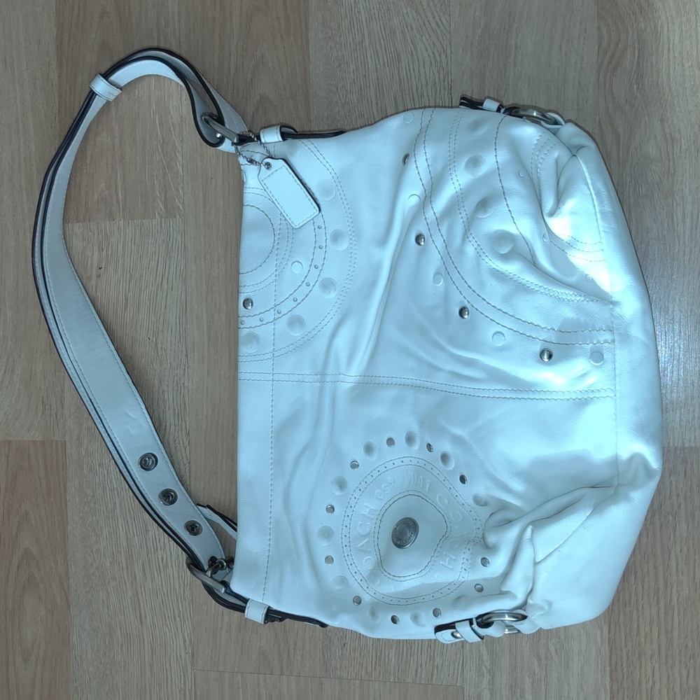 Coach Shoulder Duffle Hobo Studded Applique Purse White Leather 90's Fashion